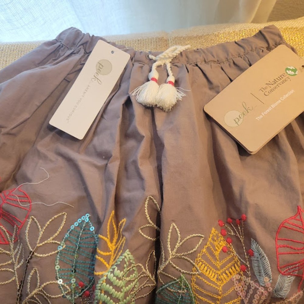 NWT  PEEK Aren't you curious? GORGEOUS Girls skirt size 6-7